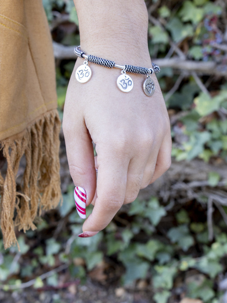 Pulsera rígida abalorios
