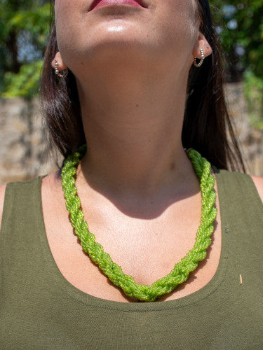 Collar trenzado cuentas