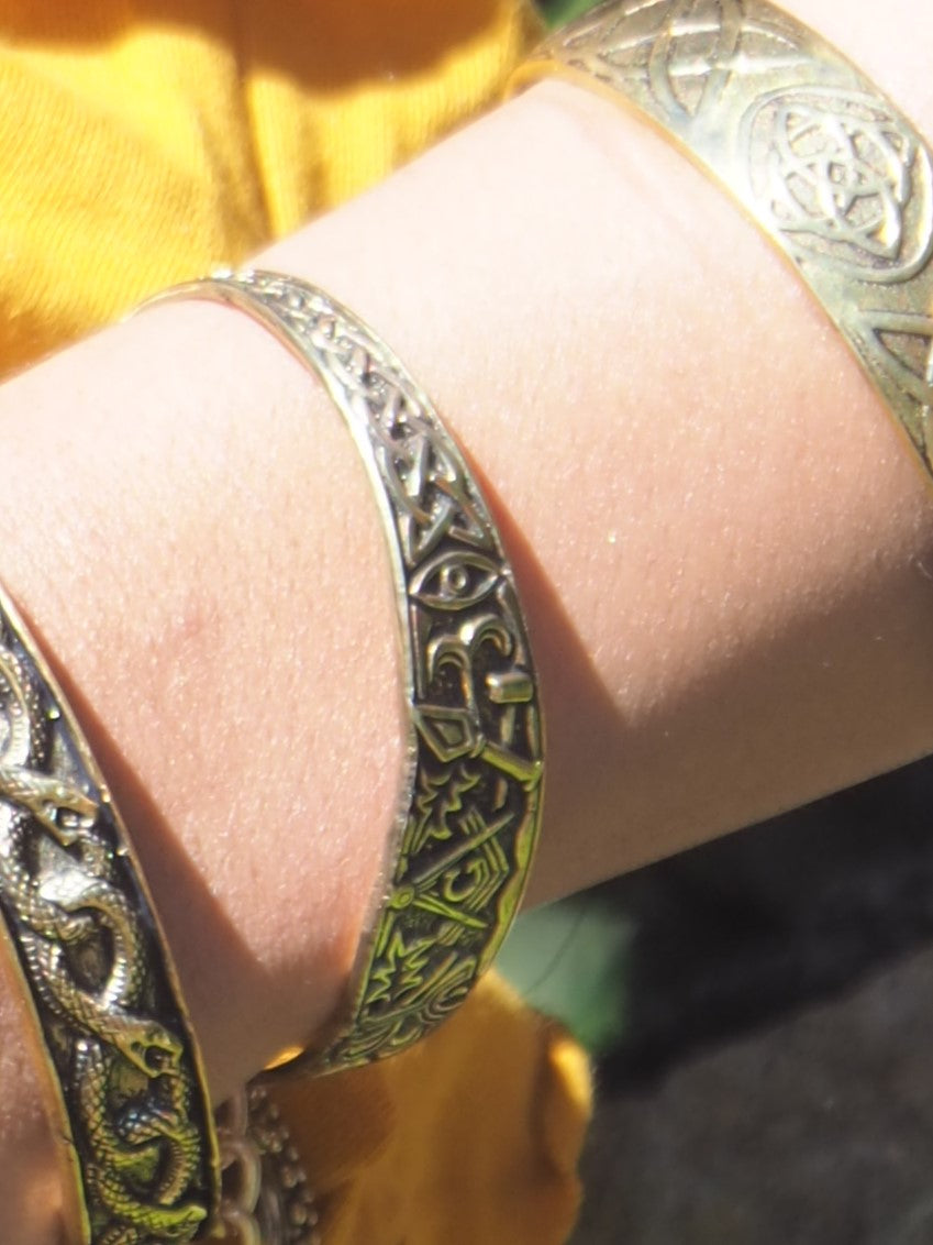 Brazalete Acacia dorado