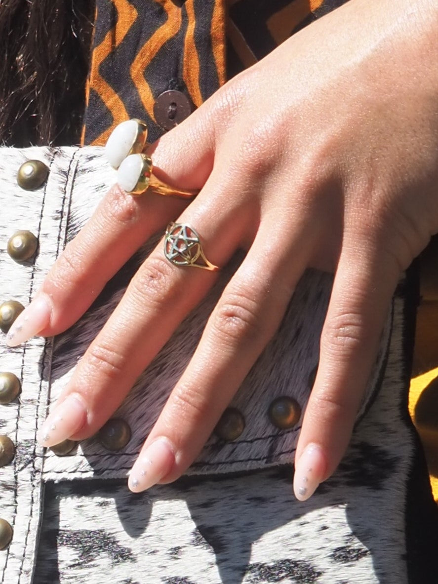 Anillo Pentáculo plateado