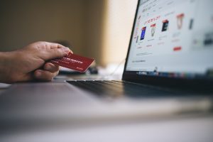 CÓMO CREAR UNA PLATAFORMA ECOMMERCE PARA TU NEGOCIO