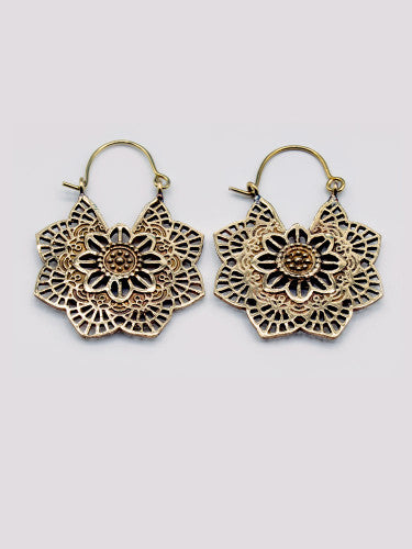 Pendiente grabado Mandala dorado