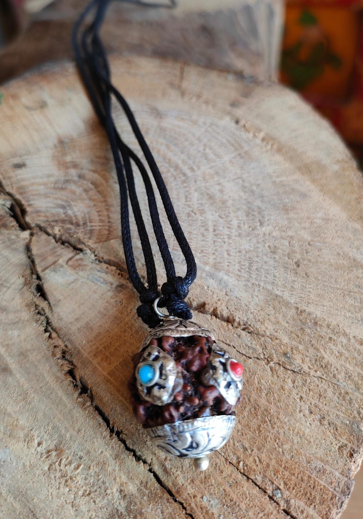 Collar Rudraksha Tibetana