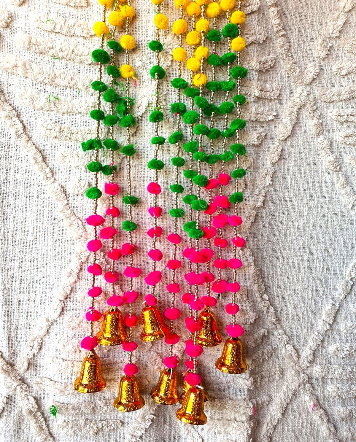 Guirnalda c/pompones x 10