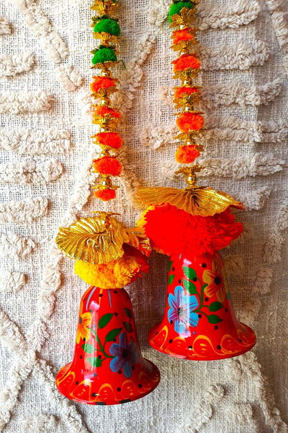 Guinalda c/pompones con campana