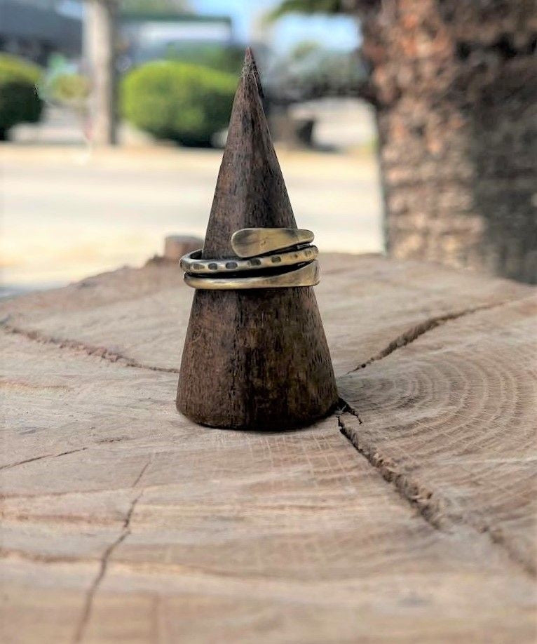 Anillo bronce Frodo martilleado