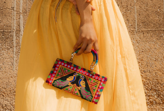 Bolso barrel India