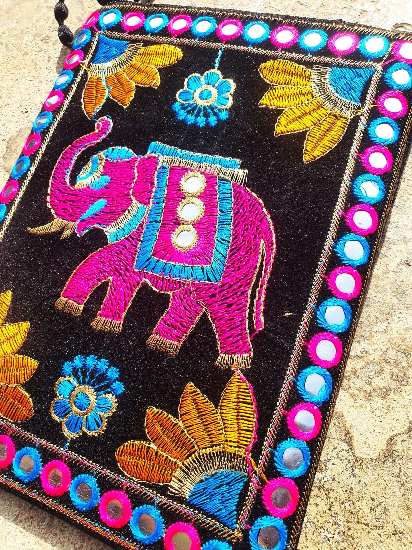 Clutch Velvet elefante