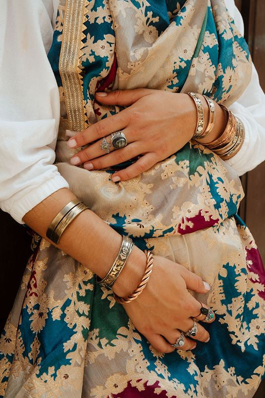 Multiposición Dupatta Kalpanei