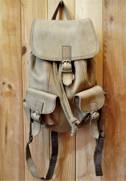 Mochila de piel reciclada