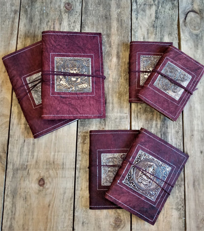 Libreta detalle grabado metal 20x25 cm