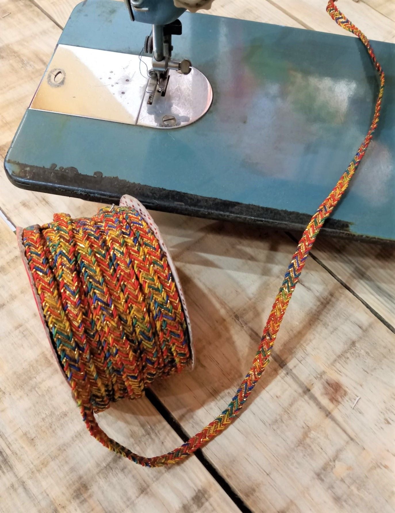 Pasamanería trenzada multicolor