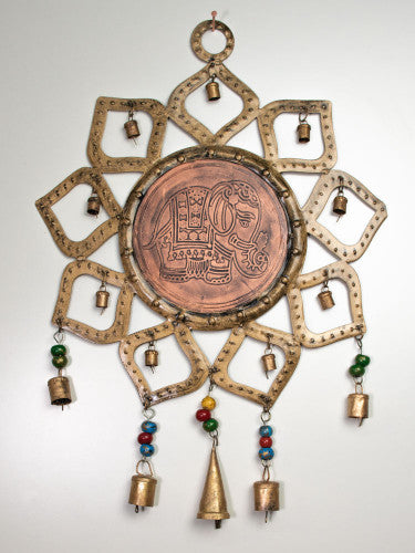 Colgador forma mandala con elefante