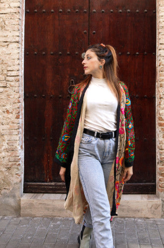 Kimono Khera midi con ribete negro