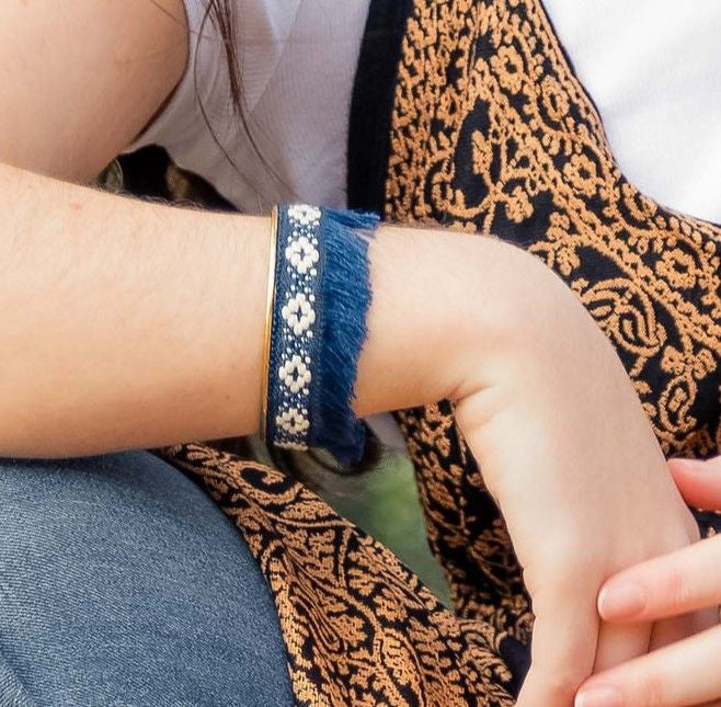 Brazalete rígido hilo