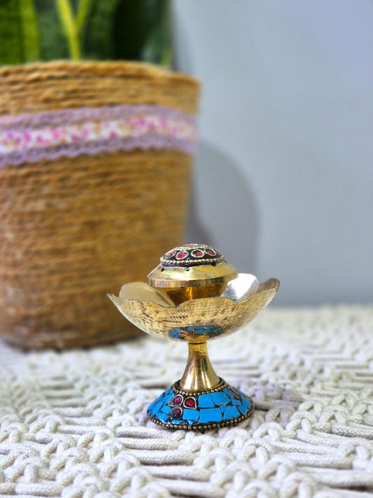 Incensario Candle Navarantha dorado 6x6 cm