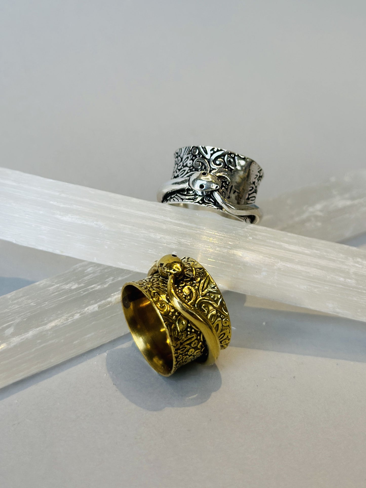 Anillo grabado Snake plateado