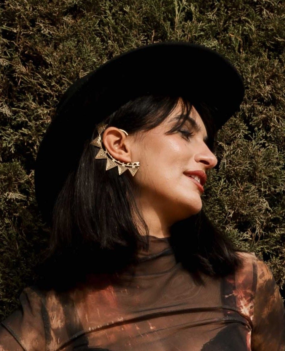 Earcuff Tria dorado