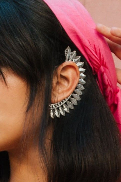Earcuff pluma mixt plateado