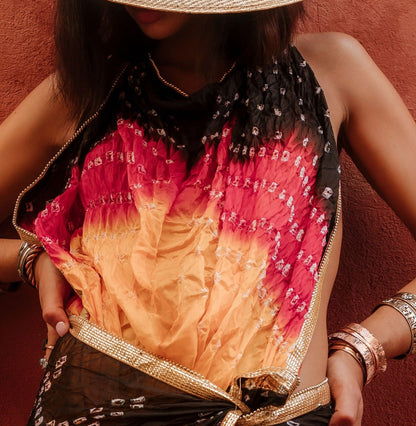 Multiposición Dupatta Bhandani