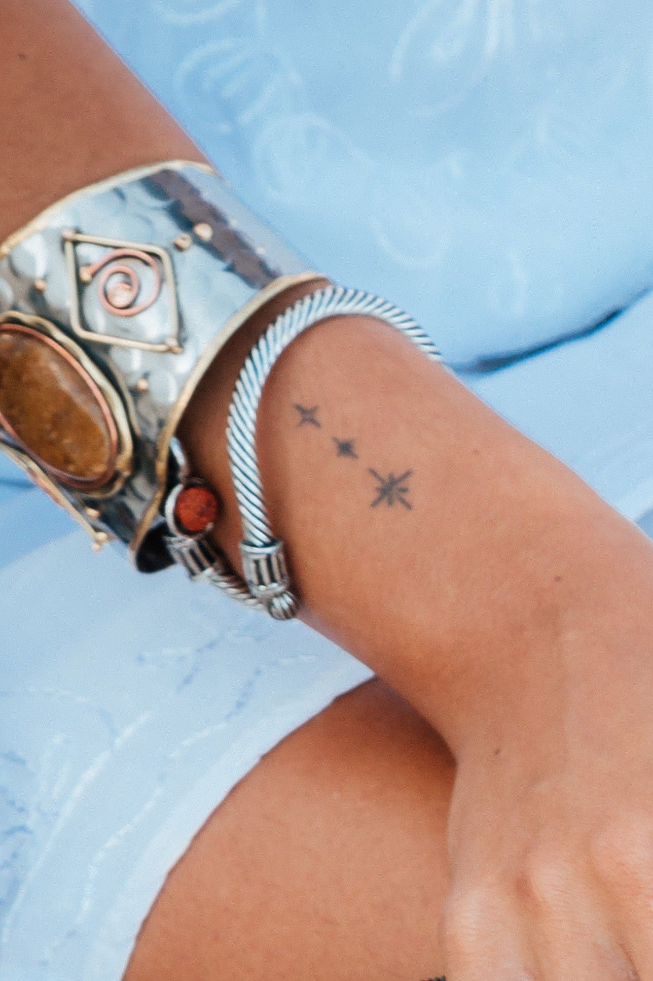 Brazalete con una Rudraksha