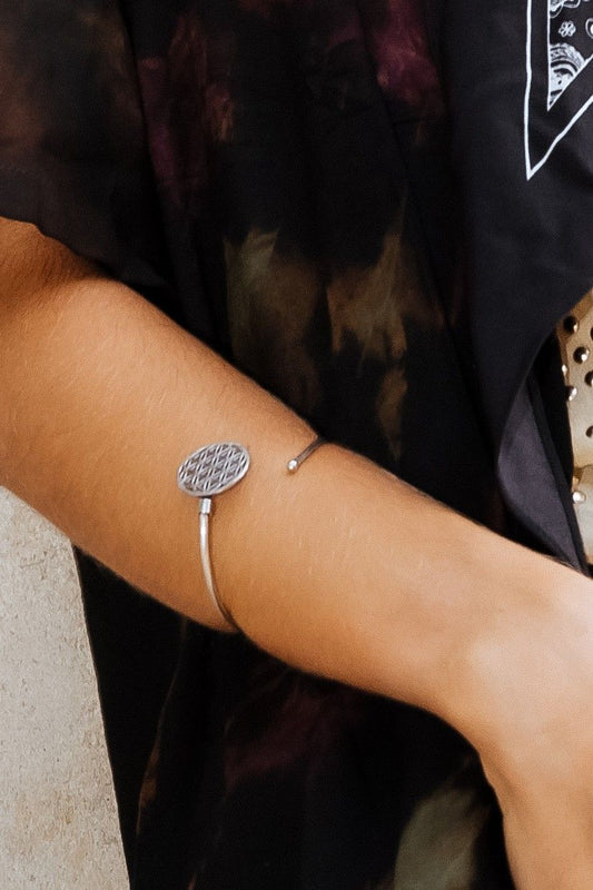 Brazalete flor de la vida plateado