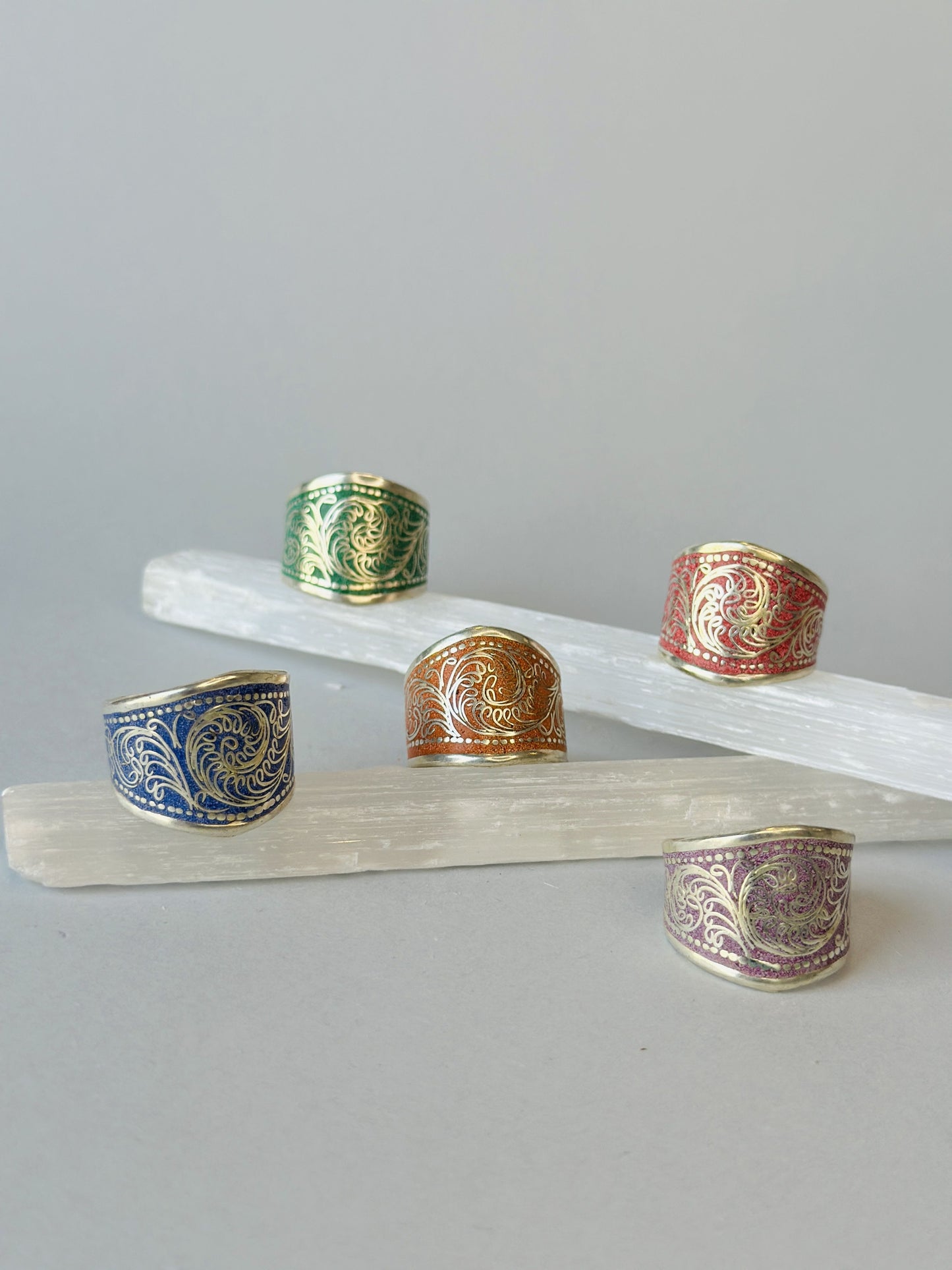 Anillo Ovagra color