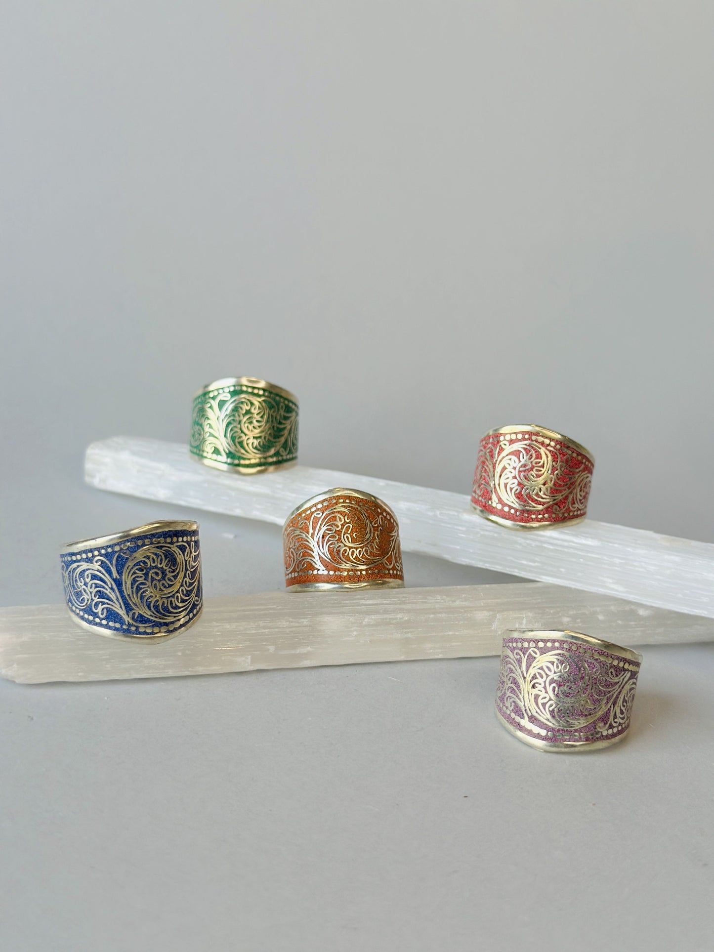 Anillo Ovagra color