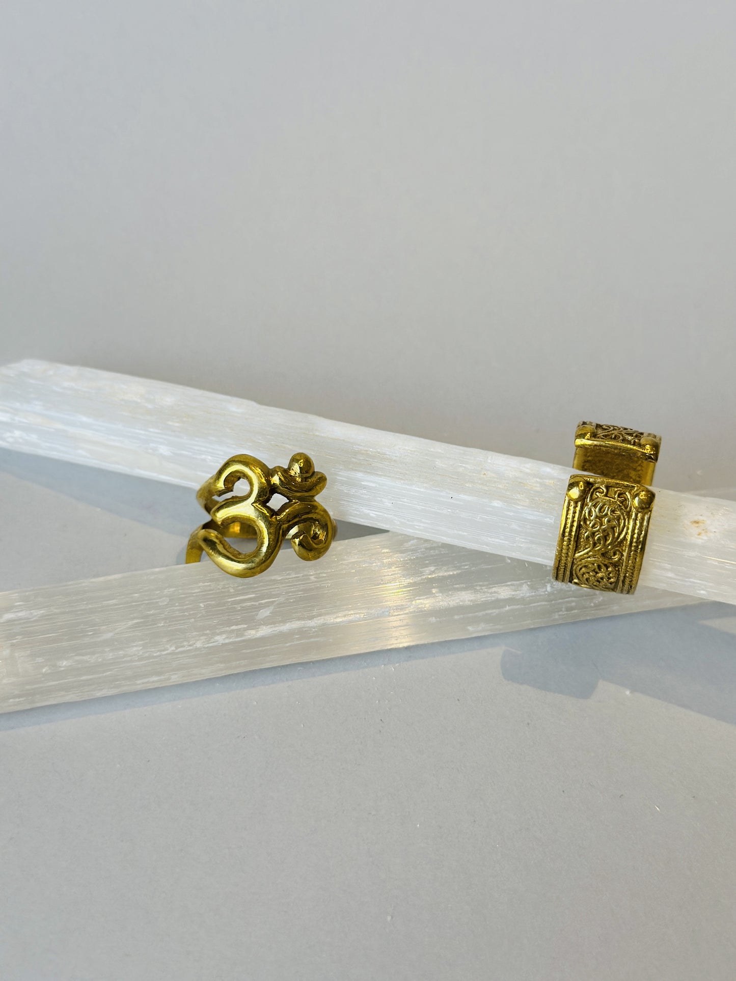 Anillo Grabe dorado