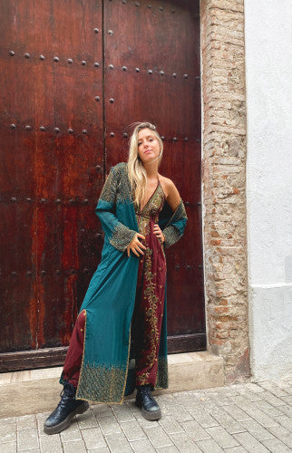 Mono Rhin con kimono a conjunto