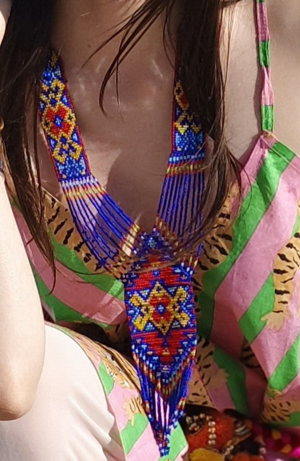 Collar Indriya long
