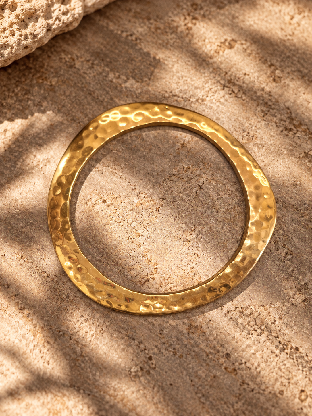 Brazalete geo maxi triangular