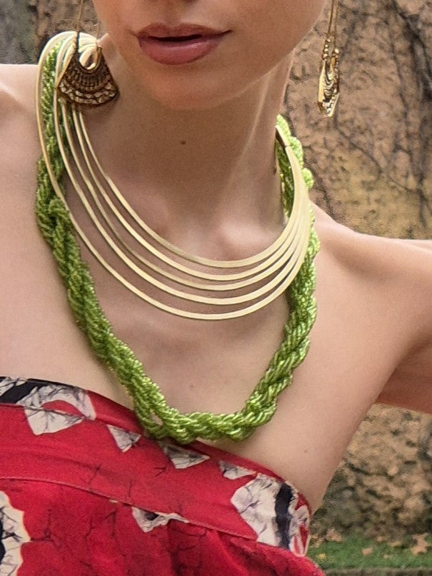 Collar trenzado cuentas