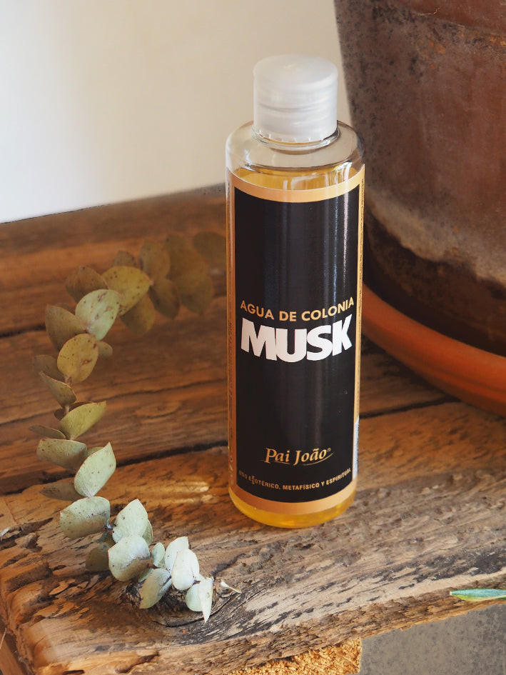 Agua de colonia Musk