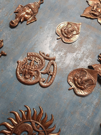 Hoja metal con Ganesha 15 cm