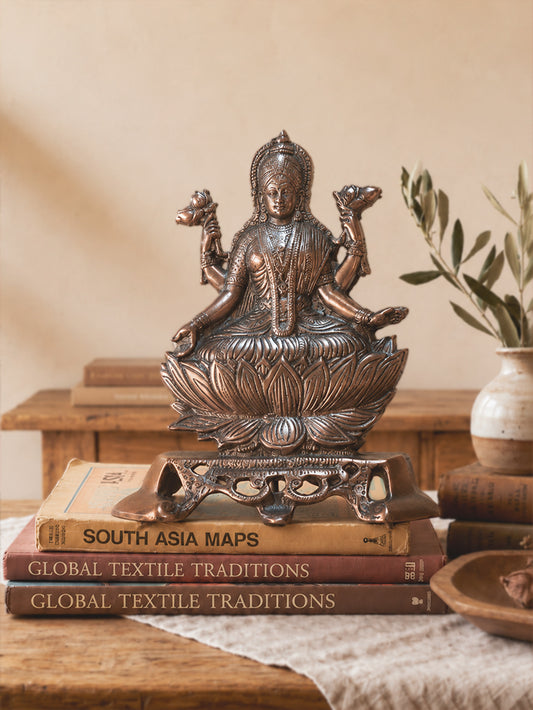 Figura Lakshmí metal