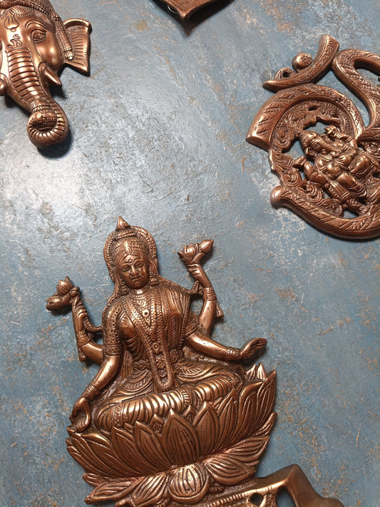 Figura Lakshmí metal