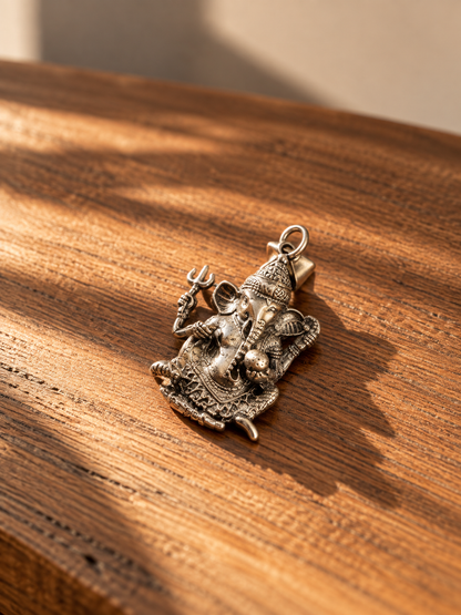 Colgante Ganesha Purr plateado