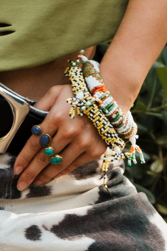 Brazalete rígido cuentas banjara