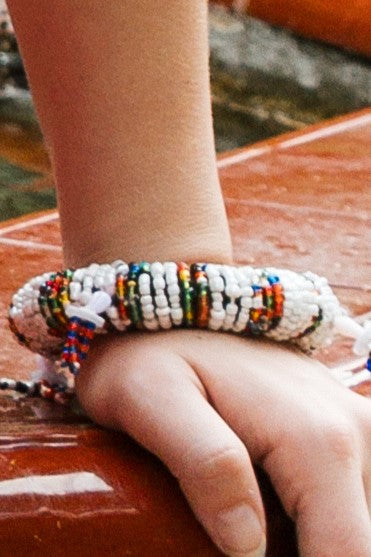 Brazalete rígido cuentas banjara