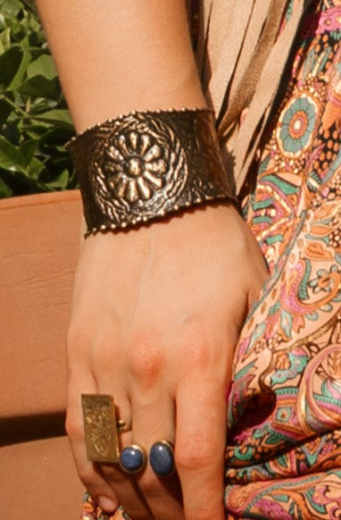 Brazalete Flor Brass