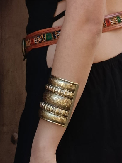 Brazalete Adonis dorado
