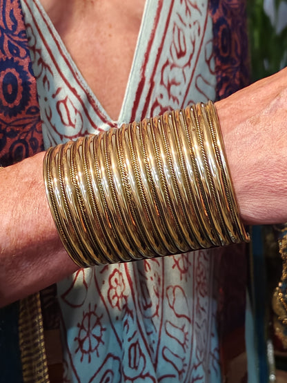 Brazalete Helios dorado