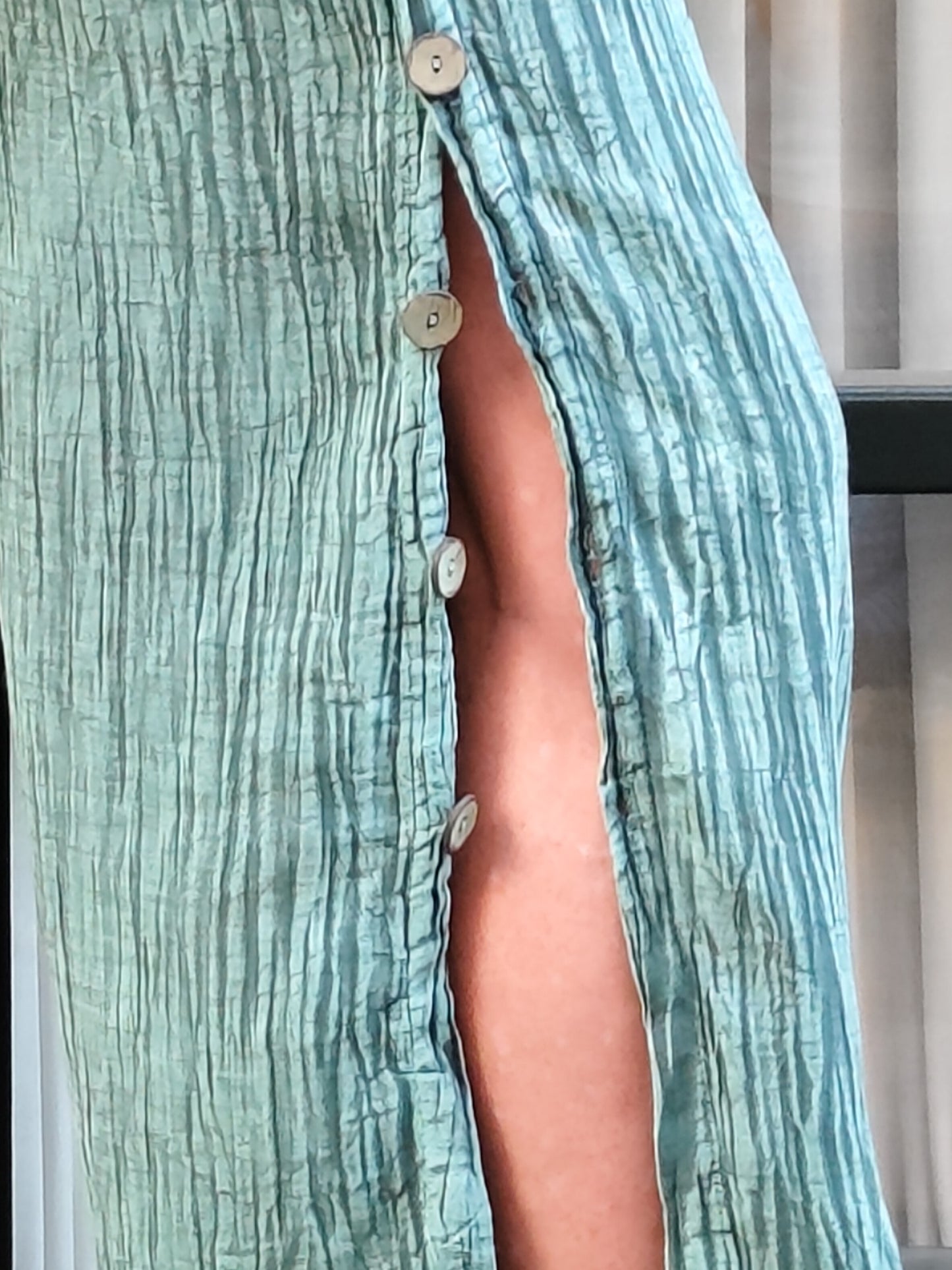 Pantalón basic botón lateral
