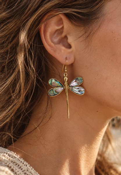 Pendientes libélula nácar dorado