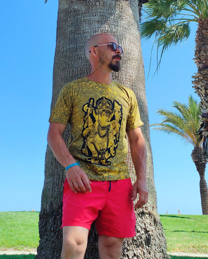 Camiseta Batik con deidades, detalle 9