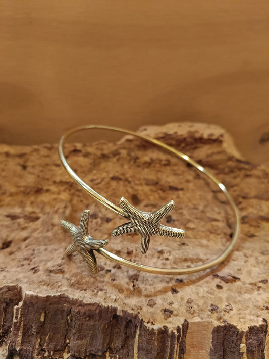 Brazalete con estrella de mar dorado