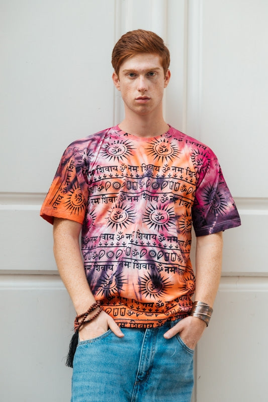 Camiseta Tie-dye con mantra